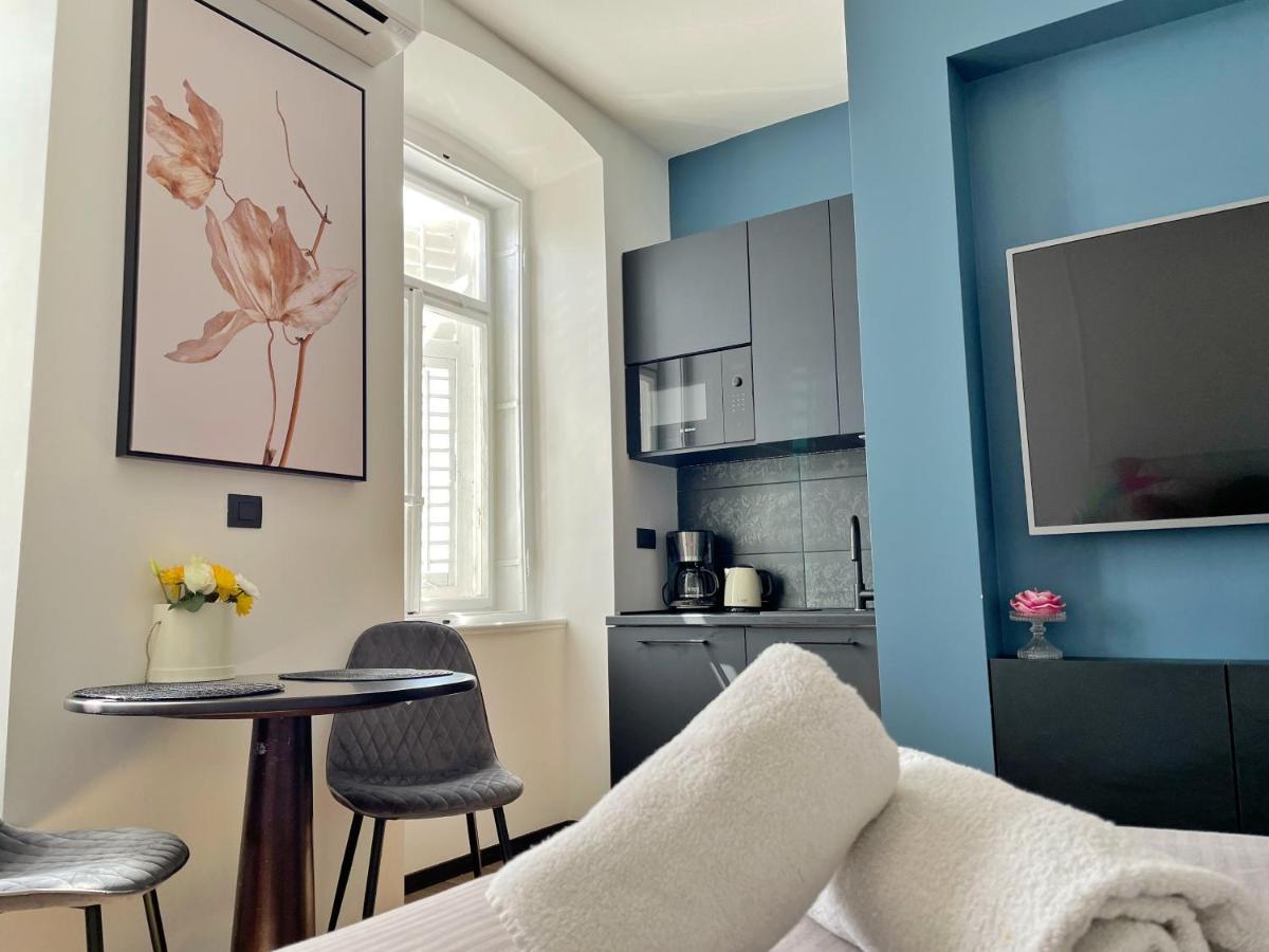 PUY Navis City Apartments מראה חיצוני תמונה