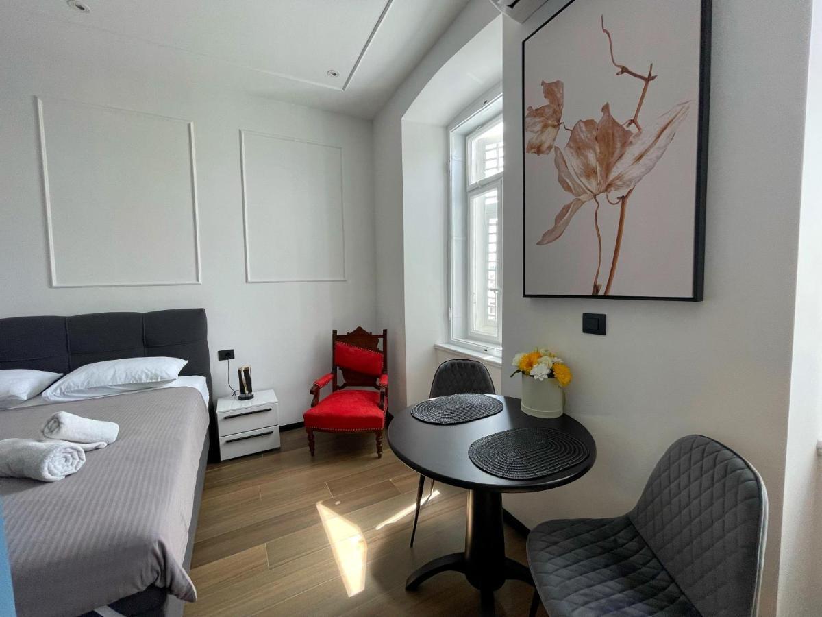 PUY Navis City Apartments מראה חיצוני תמונה