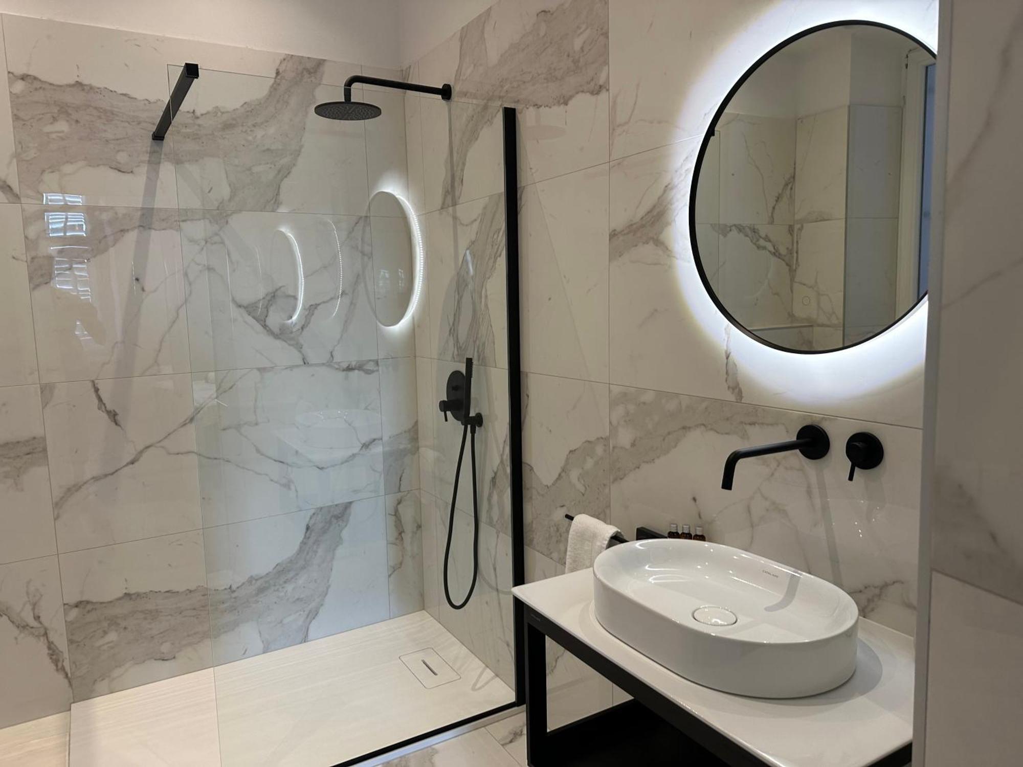 PUY Navis City Apartments מראה חיצוני תמונה